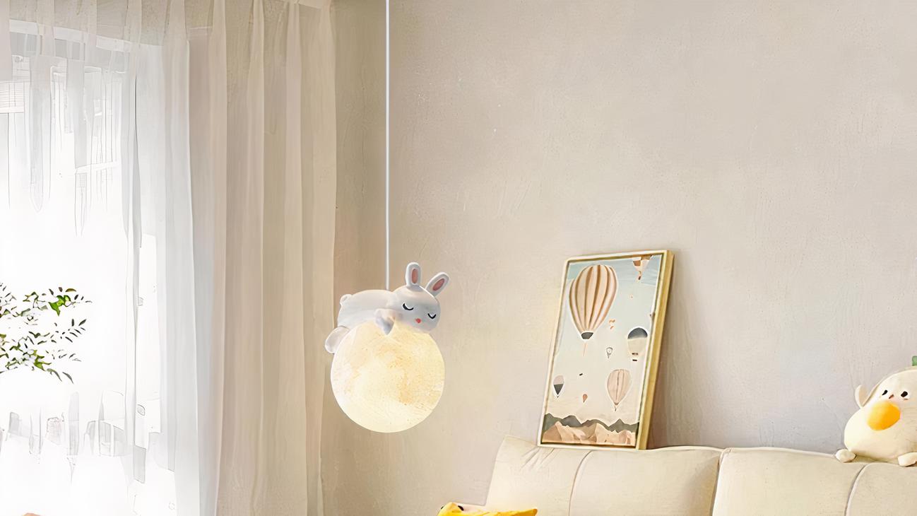 IMG_08_2024_suspension_chambre_enfant_lune_lapin_04-image-1.jpg