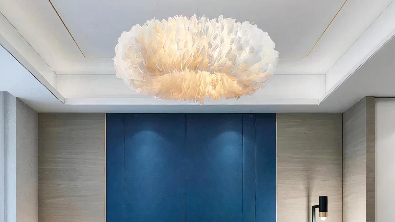 IMG_08_2024_suspension_chambre_fille_decorative_design_plume_4-image-1.jpg