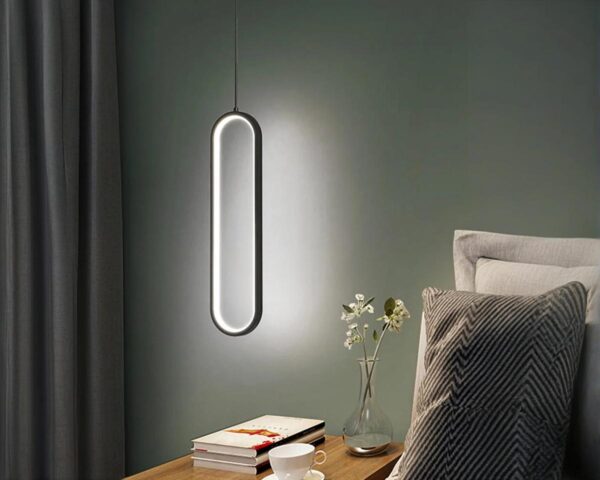 Suspension couloir au design nordique dans une chambre