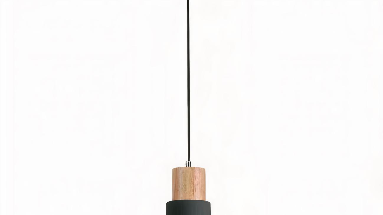 IMG_08_2024_suspension_cuisine_moderne_epuree_01-image-1.jpg
