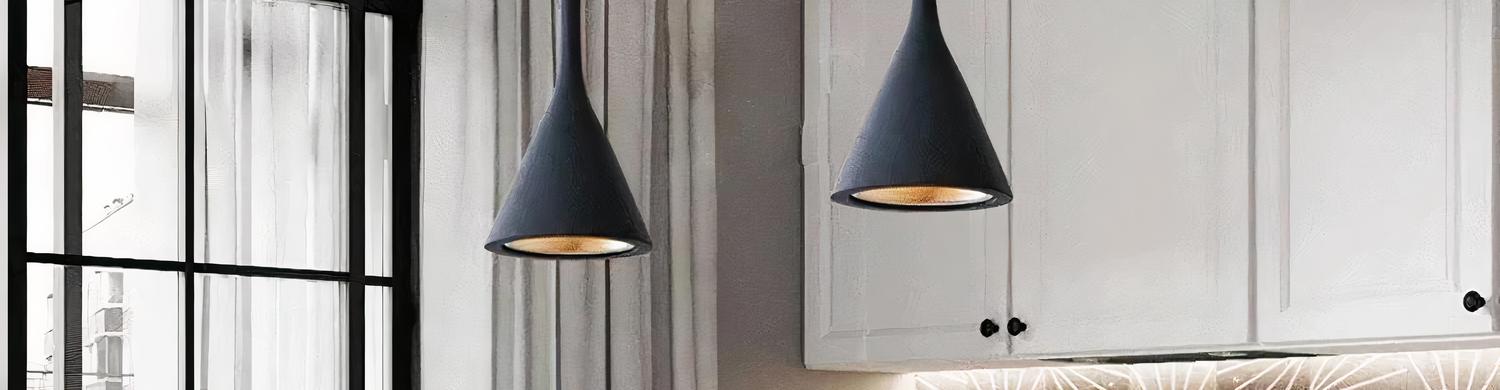 IMG_08_2024_suspension_cuisine_noire_design_moderne_02-image-2.jpg