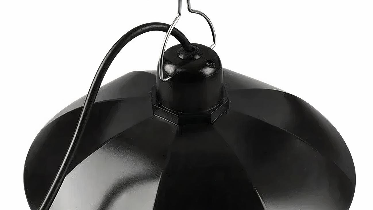 IMG_08_2024_suspension_exterieure_led_pratique_moderne_3-image-3.jpg