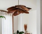 Suspension fleur de style japonais dans une pièce