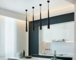 Suspension LED noire moderne au design épuré