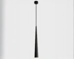 Suspension LED noire moderne au design épuré sur fond gris