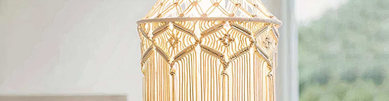 IMG_08_2024_suspension_macrame_blanche_style_boheme_02-image-2.jpg