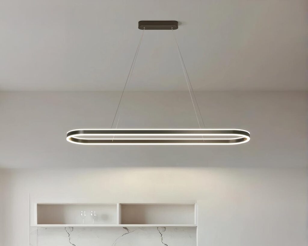Suspension métal moderne et tendance sur fond gris