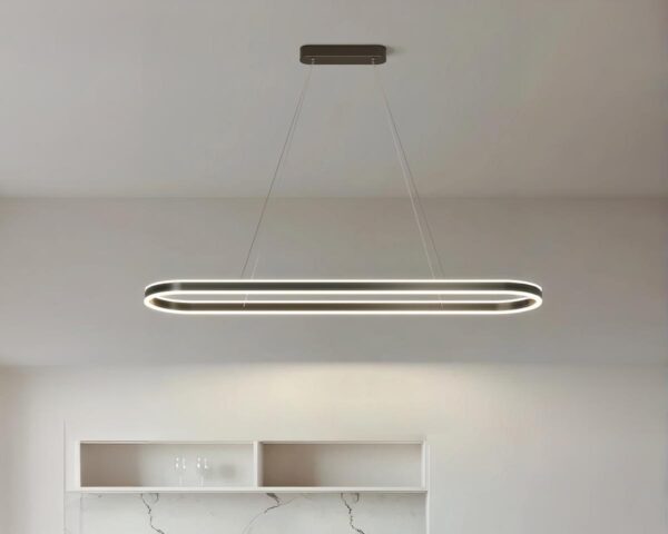 Suspension métal moderne et tendance sur fond gris