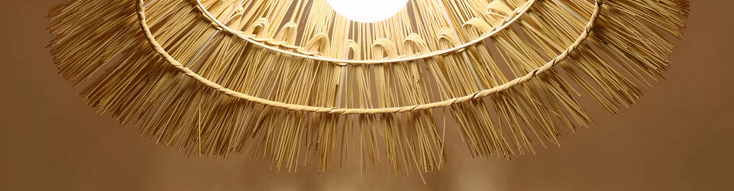 IMG_08_2024_suspension_paille_led_tendance_faite_main_02-image-2.jpg