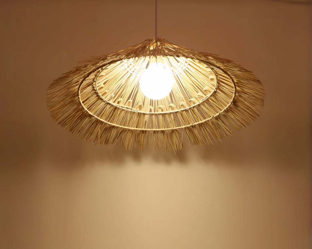 IMG_08_2024_suspension_paille_led_tendance_faite_main_02