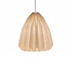 Suspension papier artisanale au design nordique sur fond blanc
