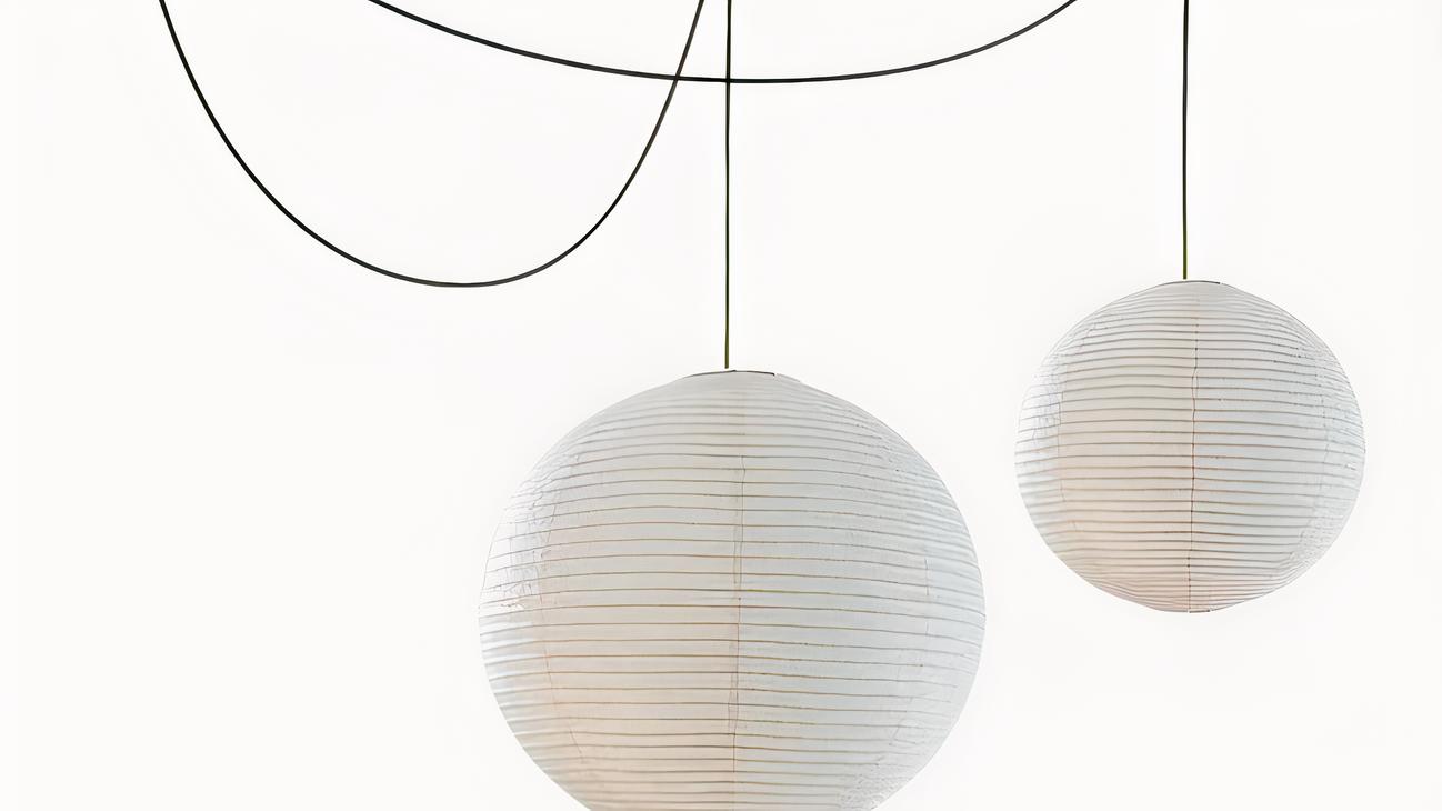 IMG_08_2024_suspension_papier_japonais_deux_spheres_01-image-1.jpg