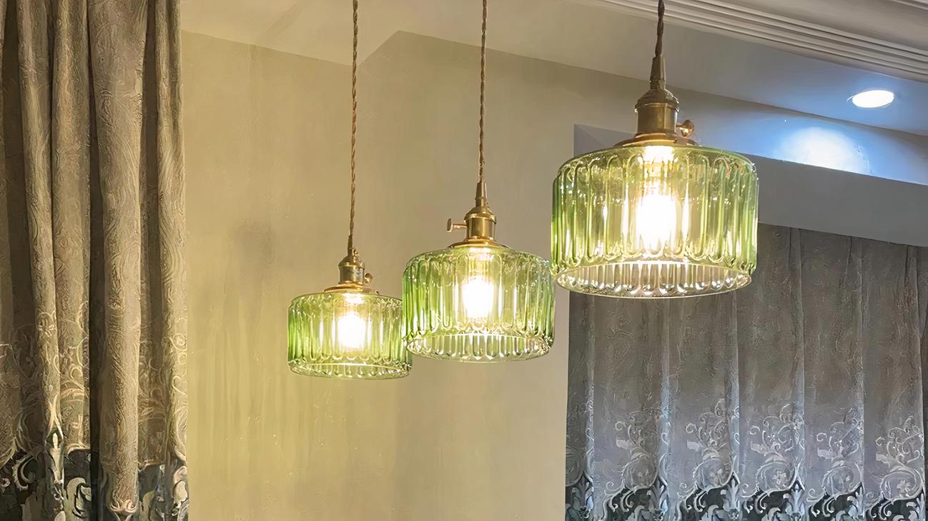 IMG_08_2024_suspension_salle_bain_style_vintage_verre_02-image-3.jpg