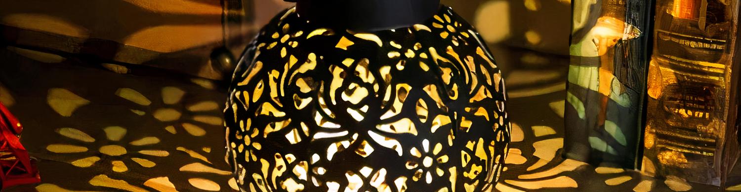 IMG_08_2024_suspension_solaire_led_decorative_polyvalente_fer_forge_2-image-2.jpg