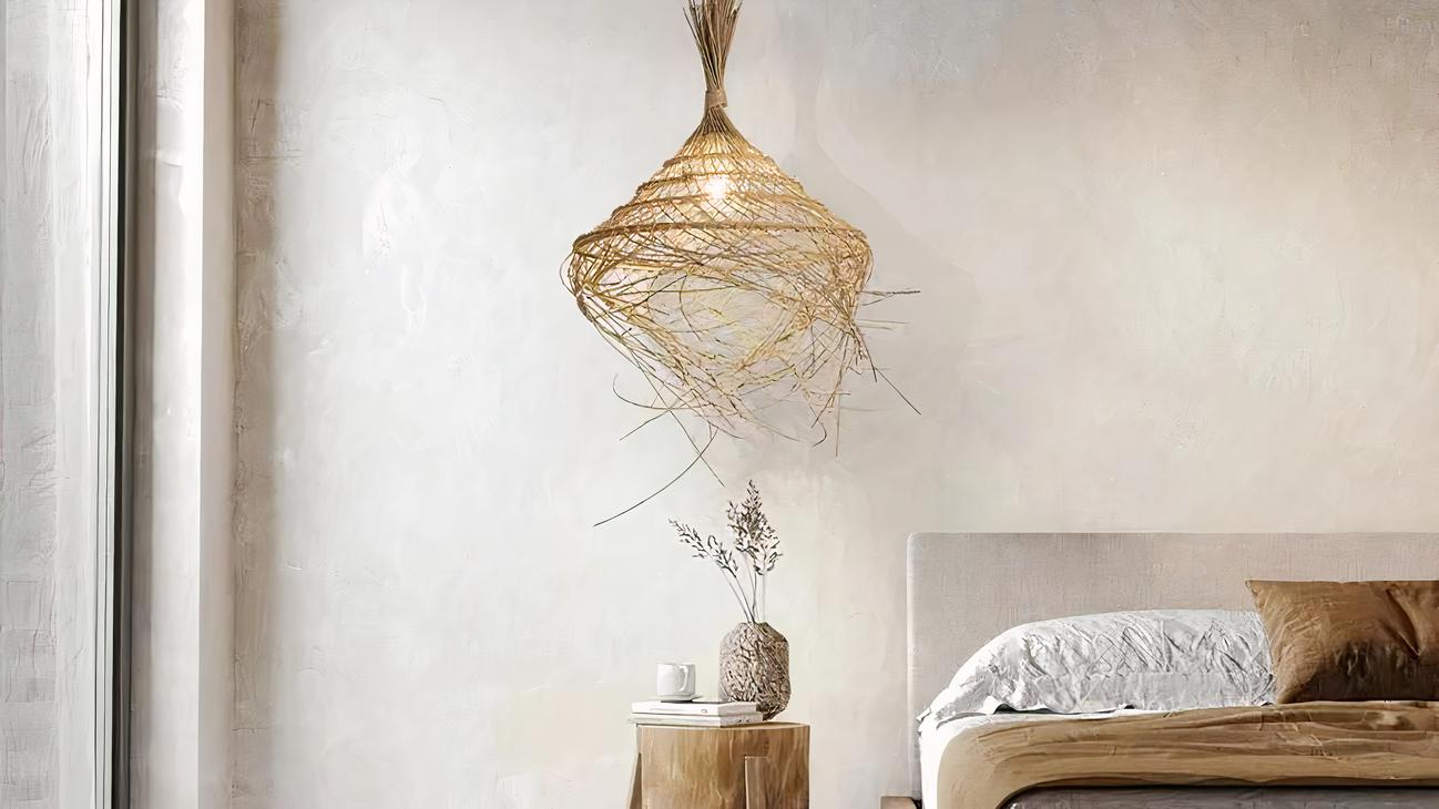 IMG_08_2024_suspension_style_raphia_led_effet_chapeau-2-image-3.jpg