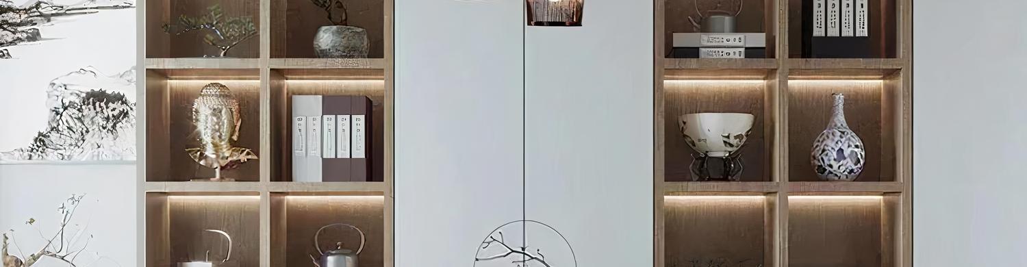 IMG_08_2024_suspension_style_vertigo_moderne_bambou_noir-3-image-2.jpg