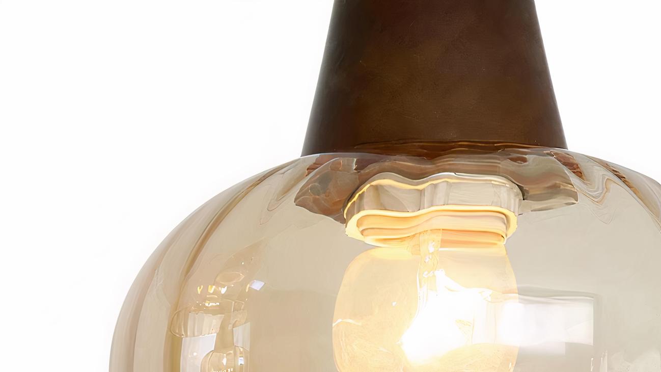 IMG_08_2024_suspension_trois_lampes_elegante_durable_3-image-3.jpg