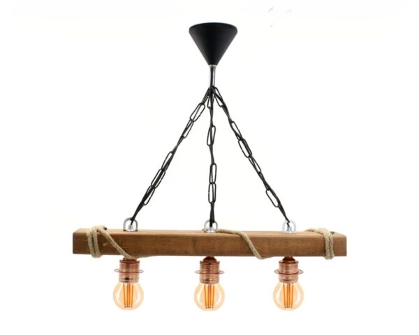 Suspension trois lampes vintage et raffinée en bois sur fond blanc