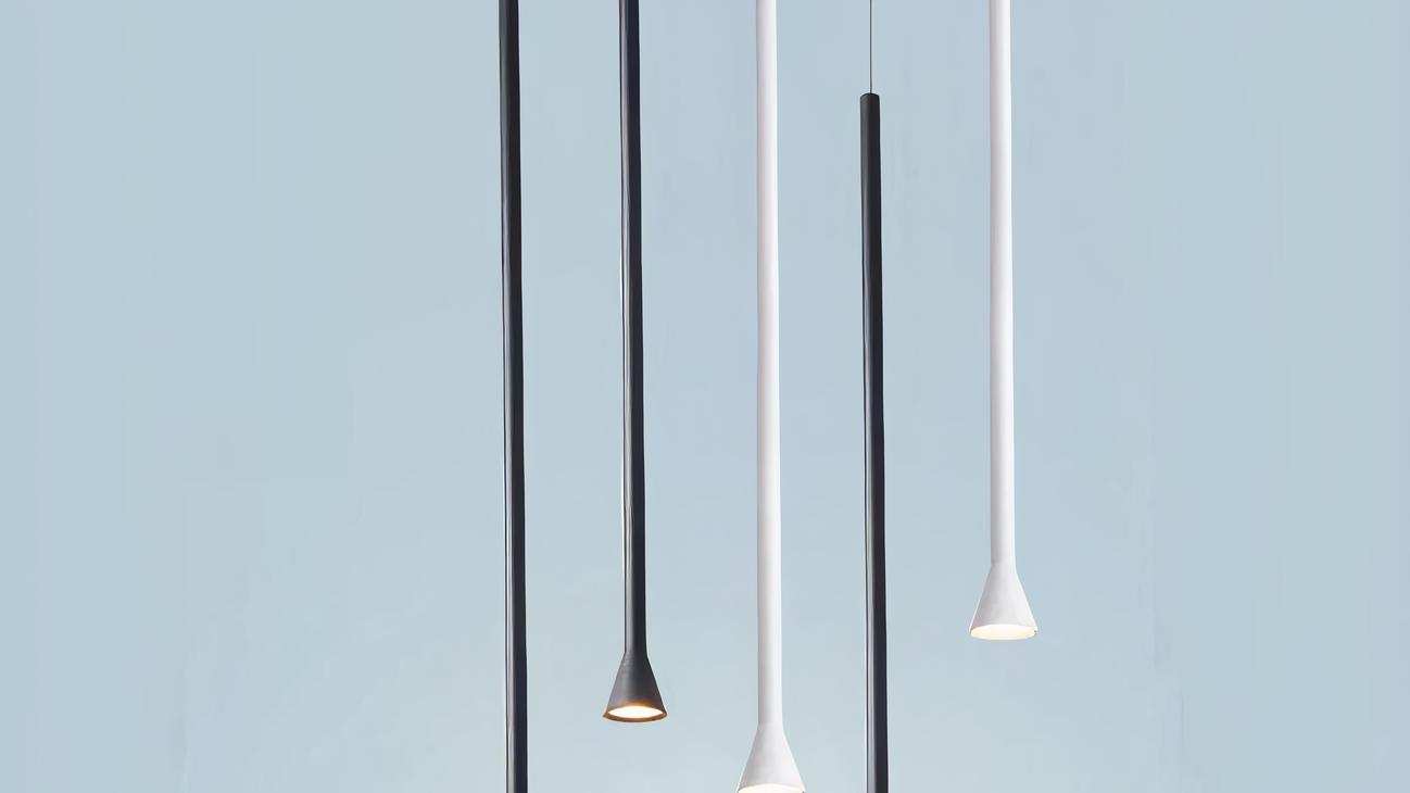 IMG_08_2024_suspension_tube_led_fine_elegante_aluminium_4-image-3.jpg