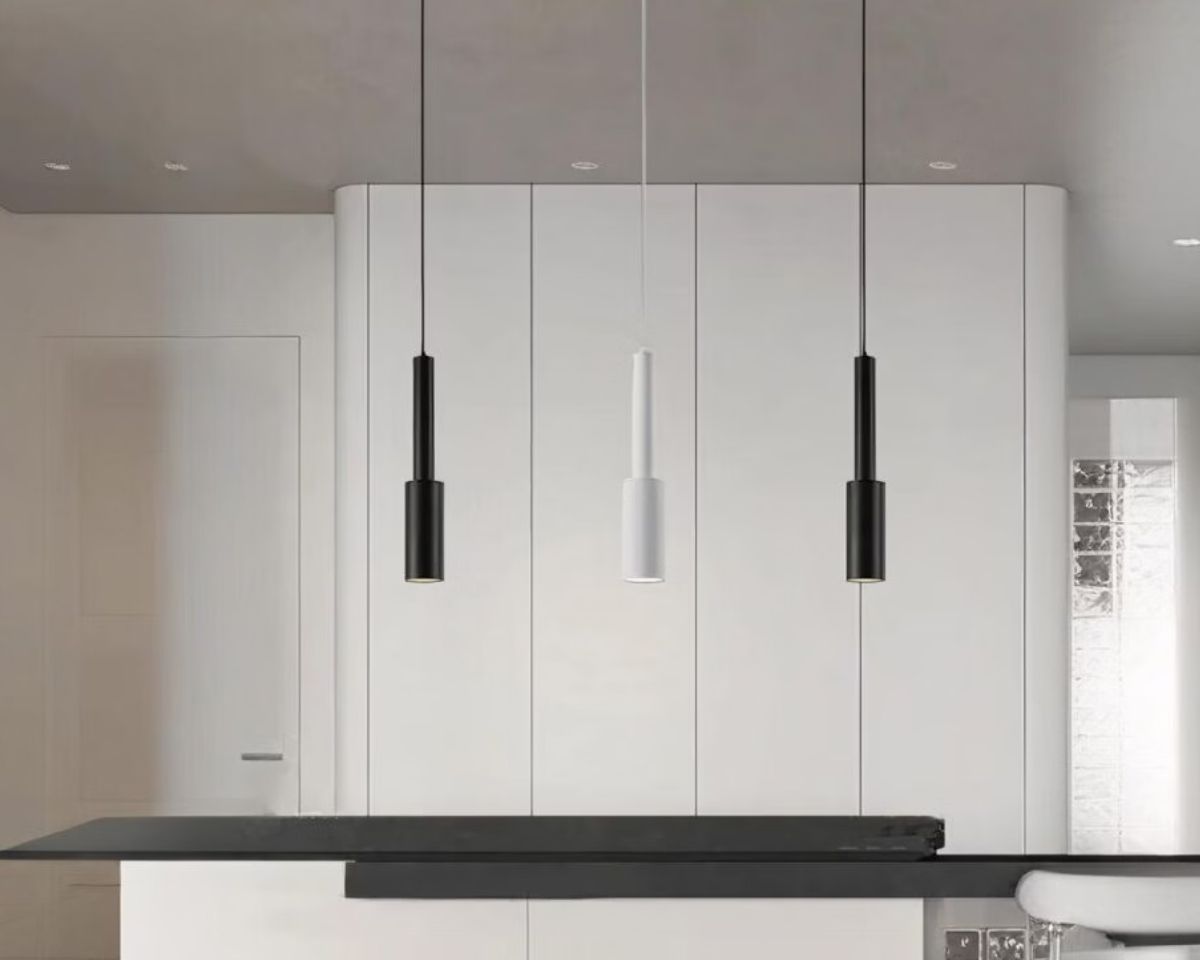 IMG_08_2024_suspension_tube_led_moderne_epuree_c