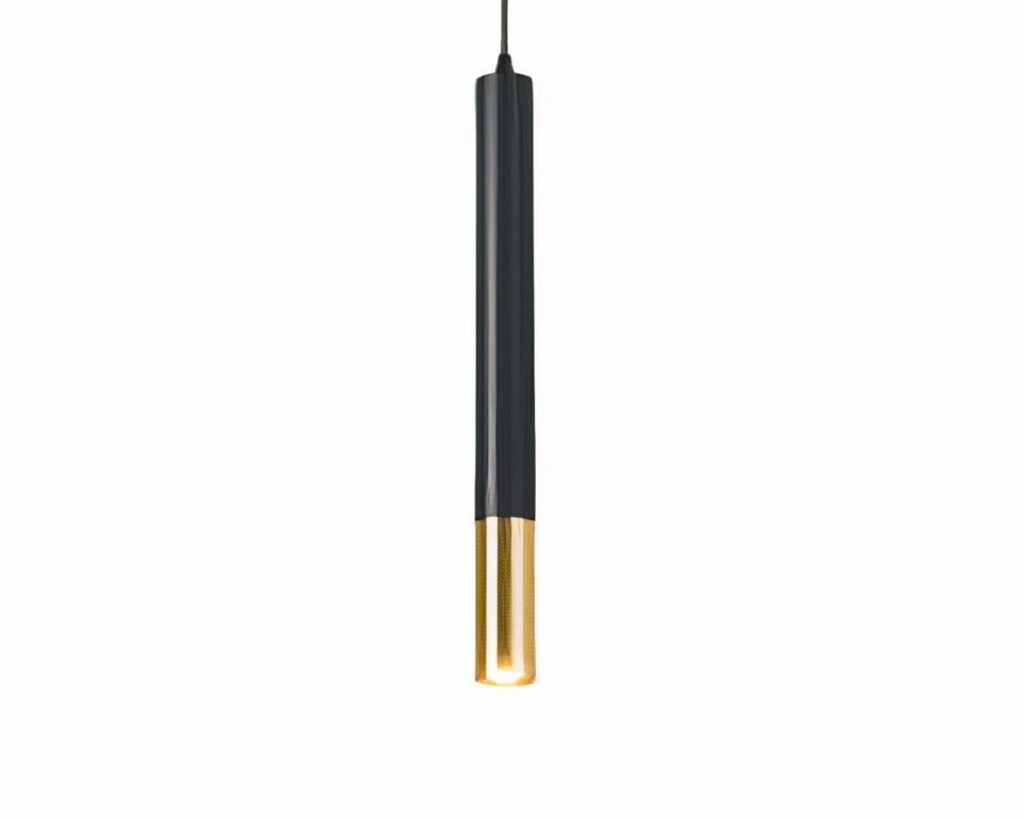 Suspension tube noire chic et moderne en aluminium sur fond blanc.