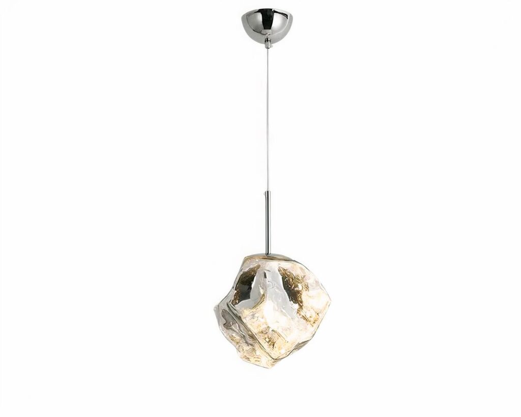 Suspension ronde en pierre de verre, ressemblant à une roche.