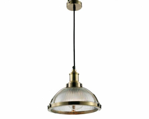 Suspension en verre style vintage, avec un abat-jour rond.