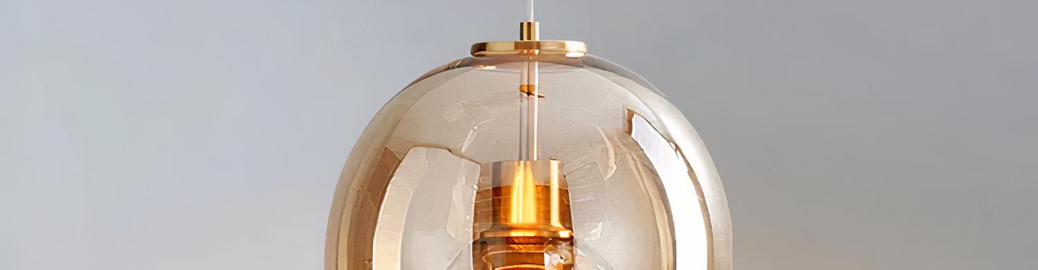 IMG_08_2024_suspension_verre_fume_led_minimaliste_doree_02-image-2.jpg