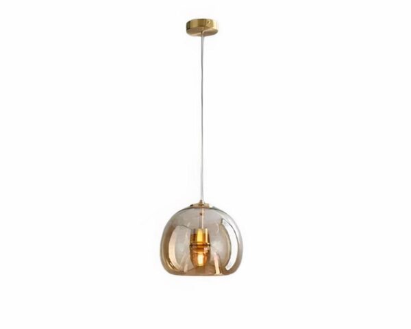 Suspension verre fumé LED minimaliste et dorée sur fond blanc.