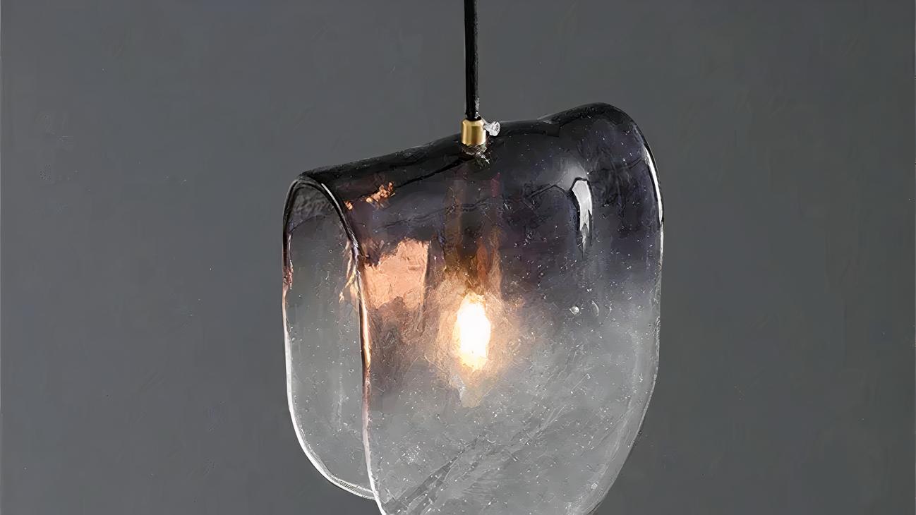 IMG_08_2024_suspension_verre_luxueuse_design_03-image-1.jpg