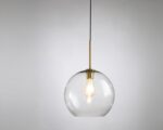 Suspension verre ronde au design moderne sur fond gris