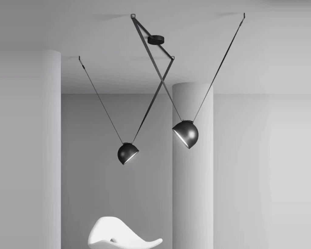 Suspension déportée moderne au design innovant dans un intérieur