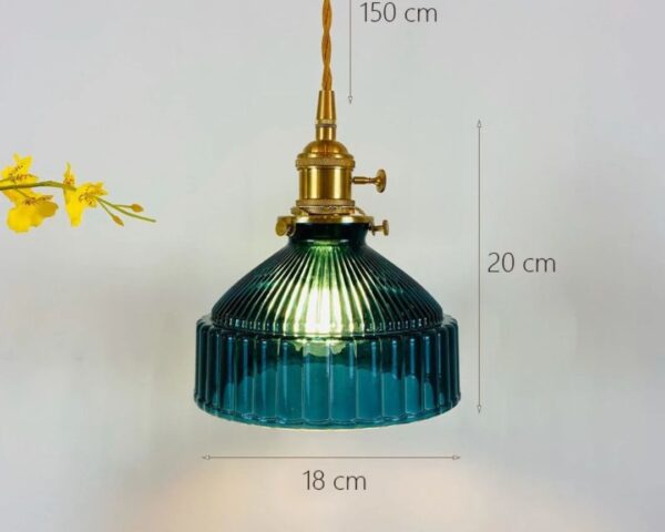 Suspension rétro en verre coloré design élégant