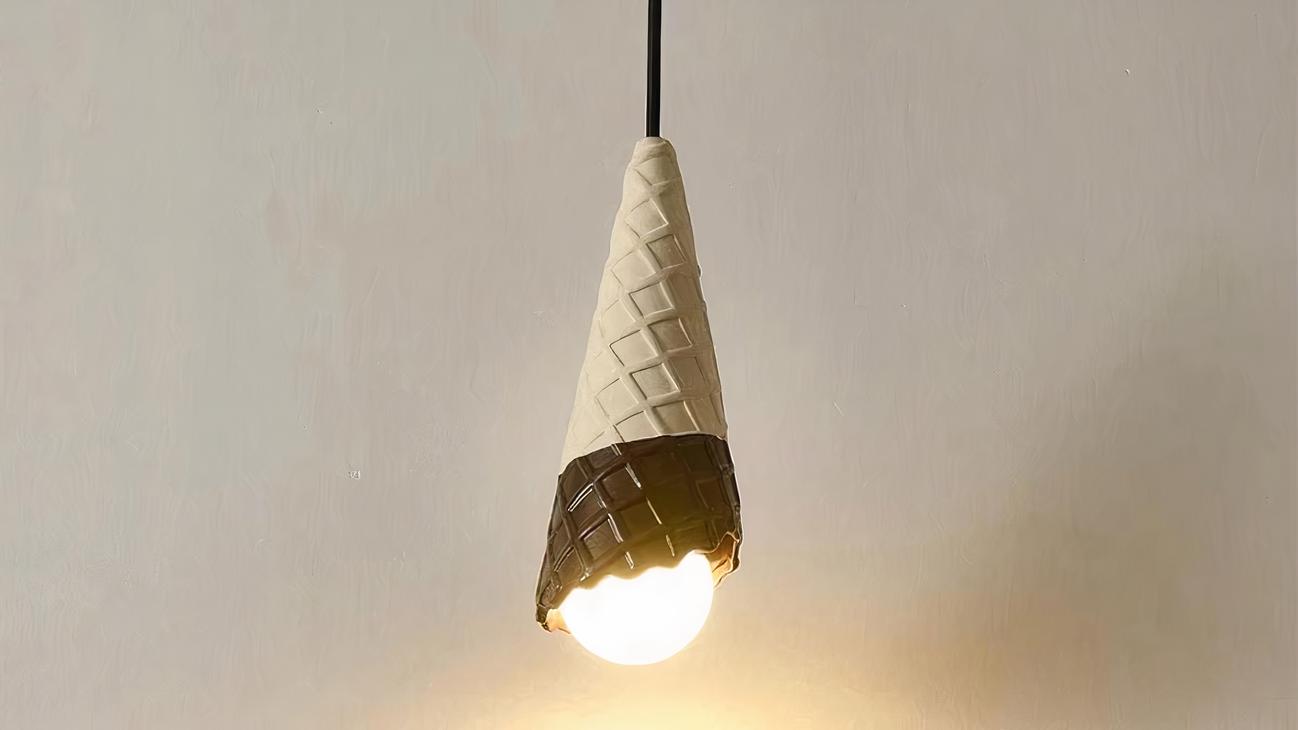 IMG_08_2024_suspension_ceramique_forme_glace_02-image-1.jpg
