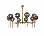 Suspension ampoule LED dorée et minimaliste sur fond blanc