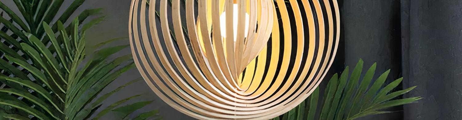 IMG_09_2024_suspension_boule_led_artistique_bois_02-image-2.jpg