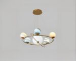 Suspension créative LED en forme de planètes sur fond gris