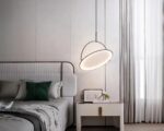 Suspension au design minimaliste et décoratif dans une chambre