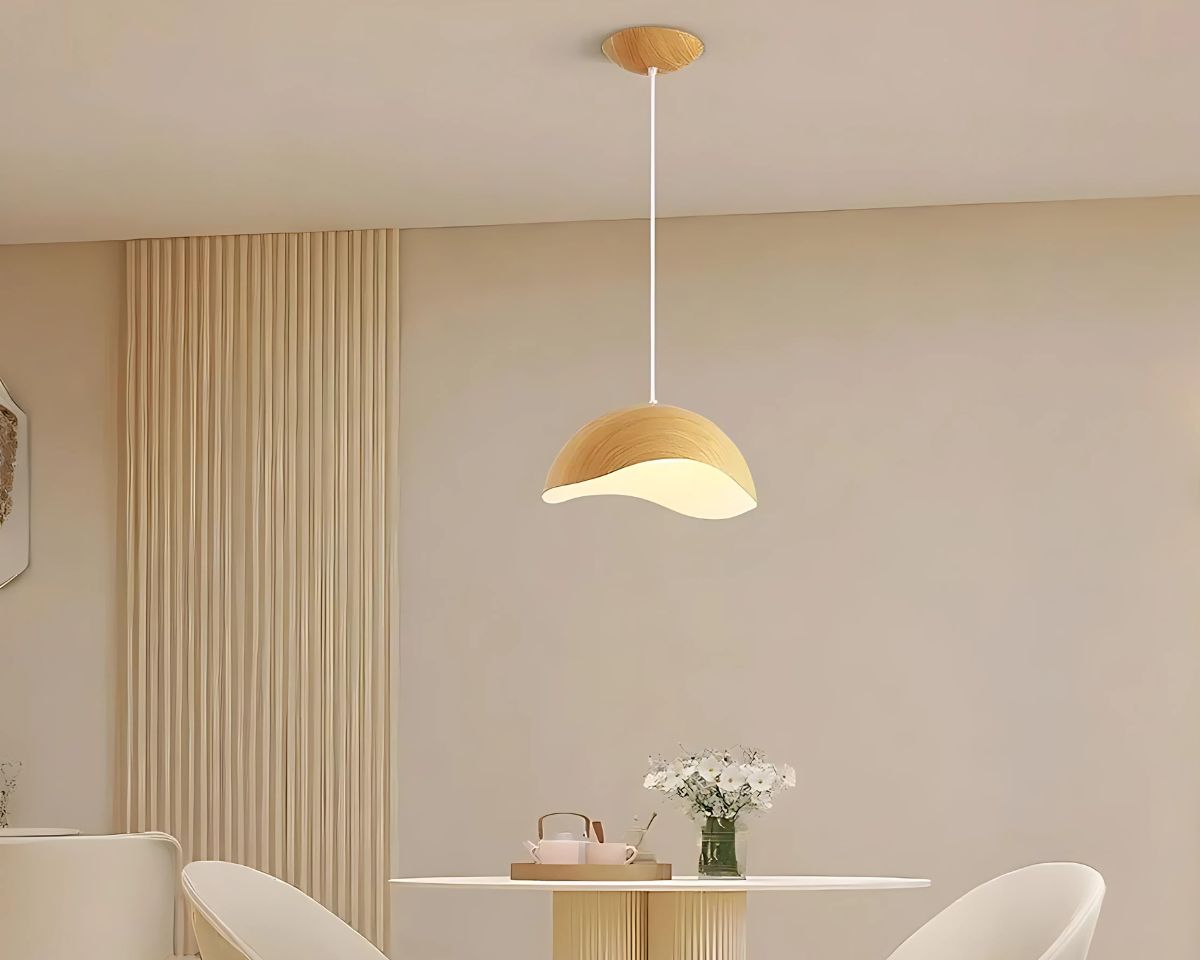 IMG_09_2024_suspension_epuree_nordique_effet_bois