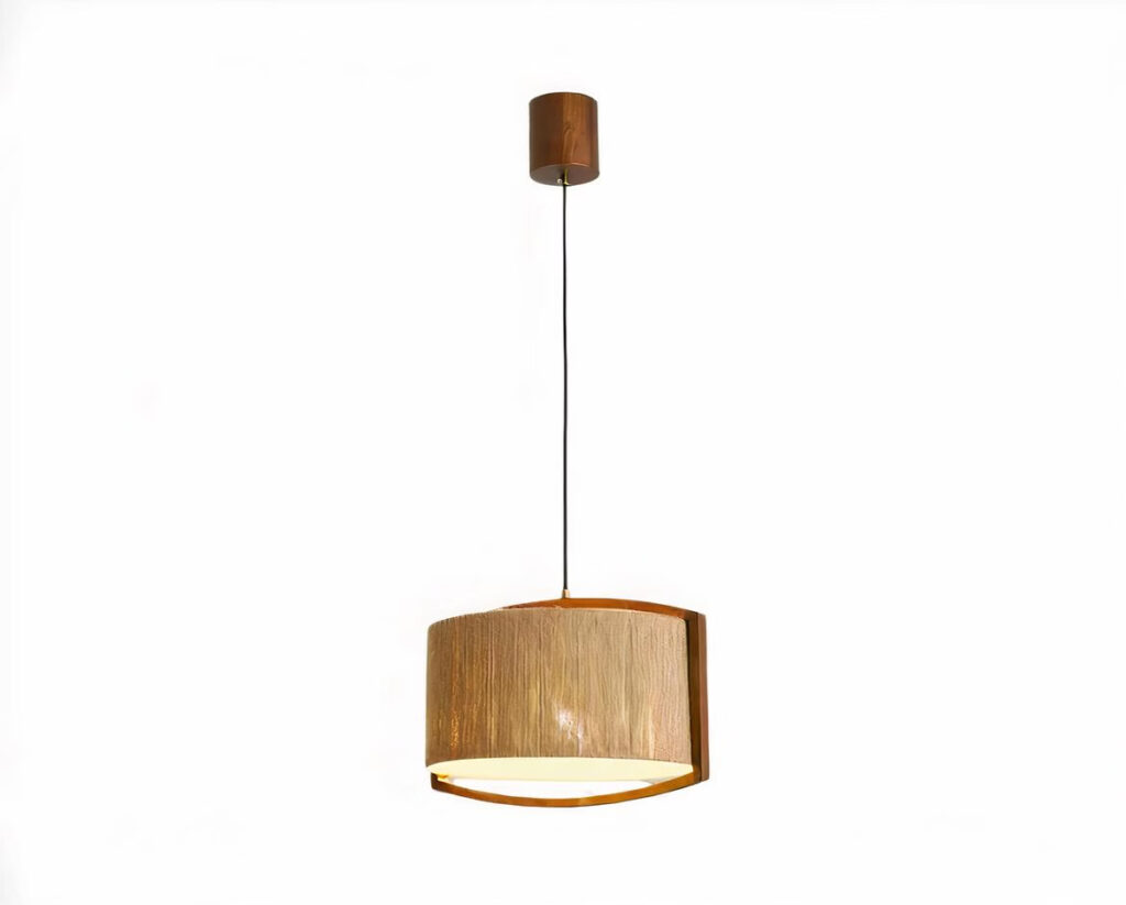 Suspension japonaise LED tendance en rotin sur fond blanc