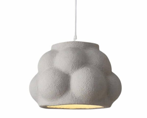 Suspension LED design en forme de nuage texturé sur fond blanc