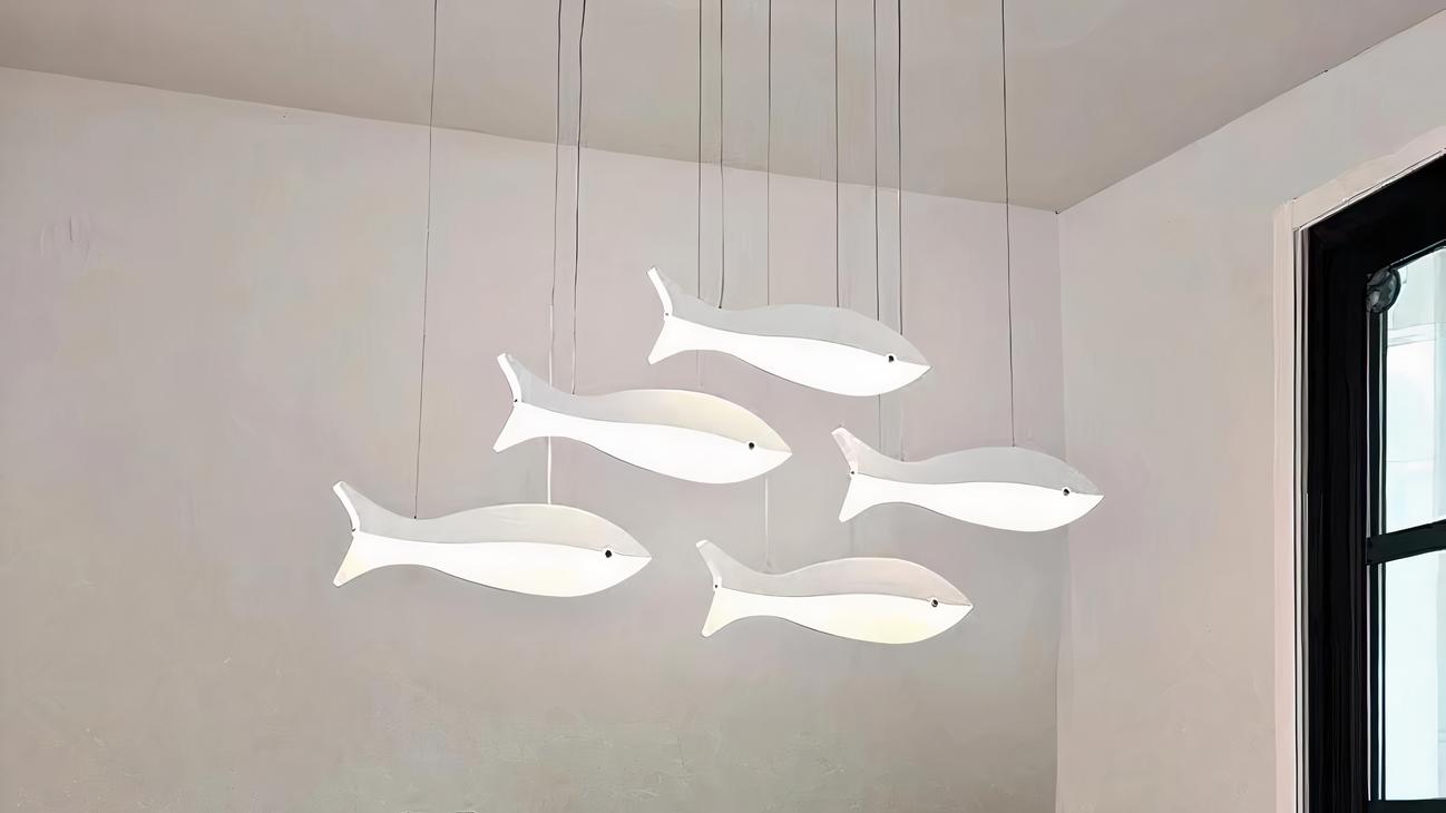 IMG_09_2024_suspension_moderne_5_poissons_02-image-1.jpg