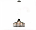 Suspension moderne et décorative sur fond blanc