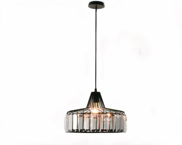 Suspension moderne et décorative sur fond blanc