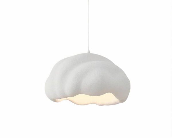 Suspension nuage LED lumineux avec éclairage doux sur fond blanc