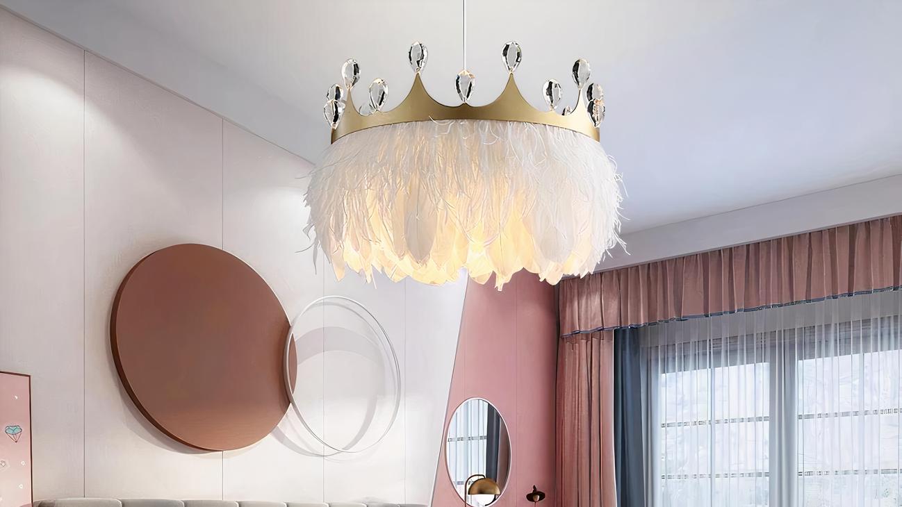 IMG_09_2024_suspension_plume_couronne_03-image-3.jpg