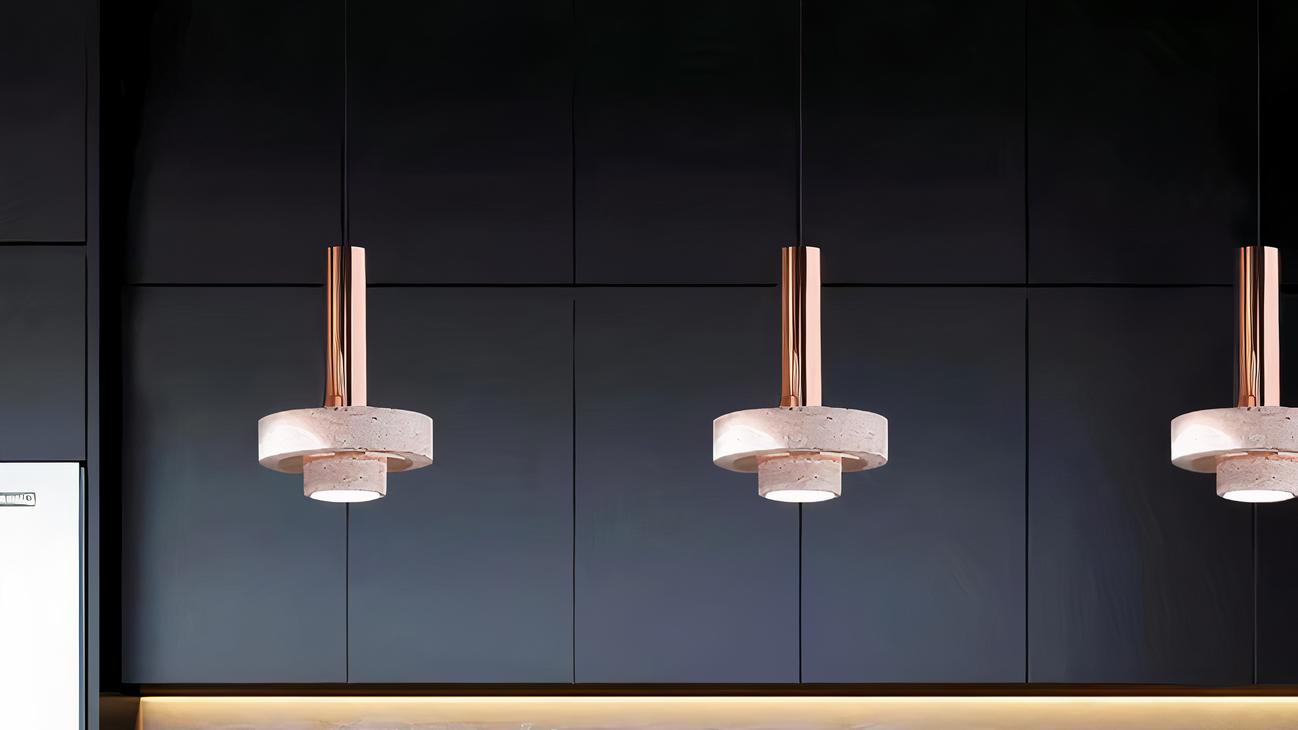IMG_09_2024_suspension_rose_design_contemporain_03-image-3.avif