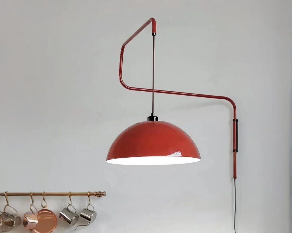 Suspension terracotta de style nordique sur fond gris