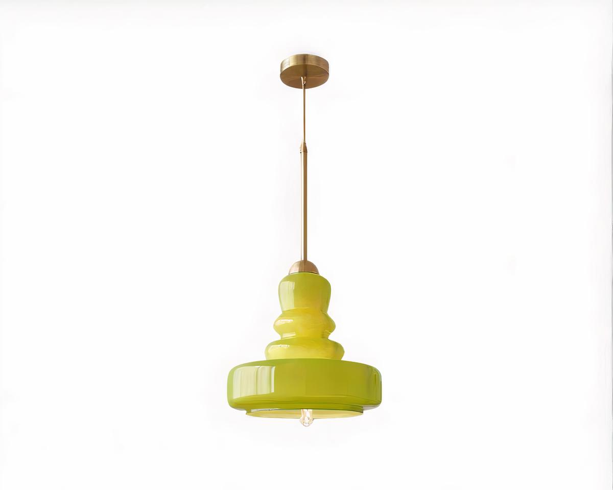 Suspension verre style vintage avec finition dorée sur fond blanc